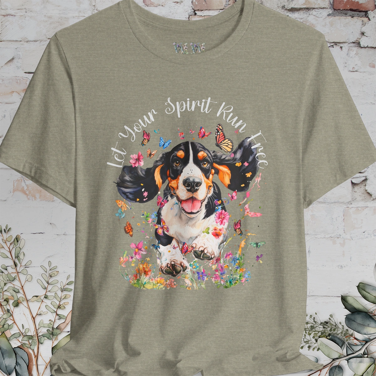 Basset Hound 'Let your spirit run free' #2 Unisex T shirt
