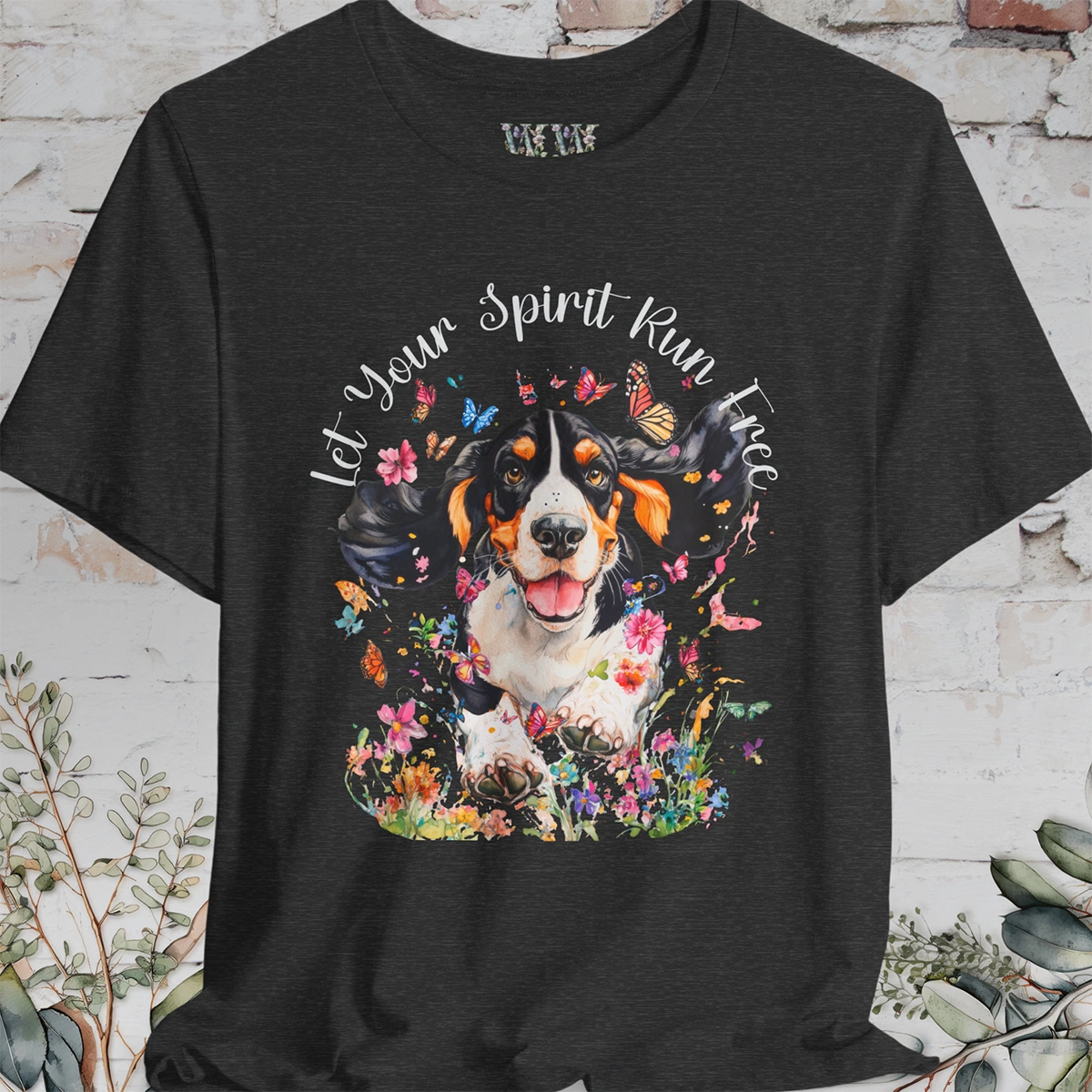 Basset Hound 'Let your spirit run free' #2 Unisex T shirt