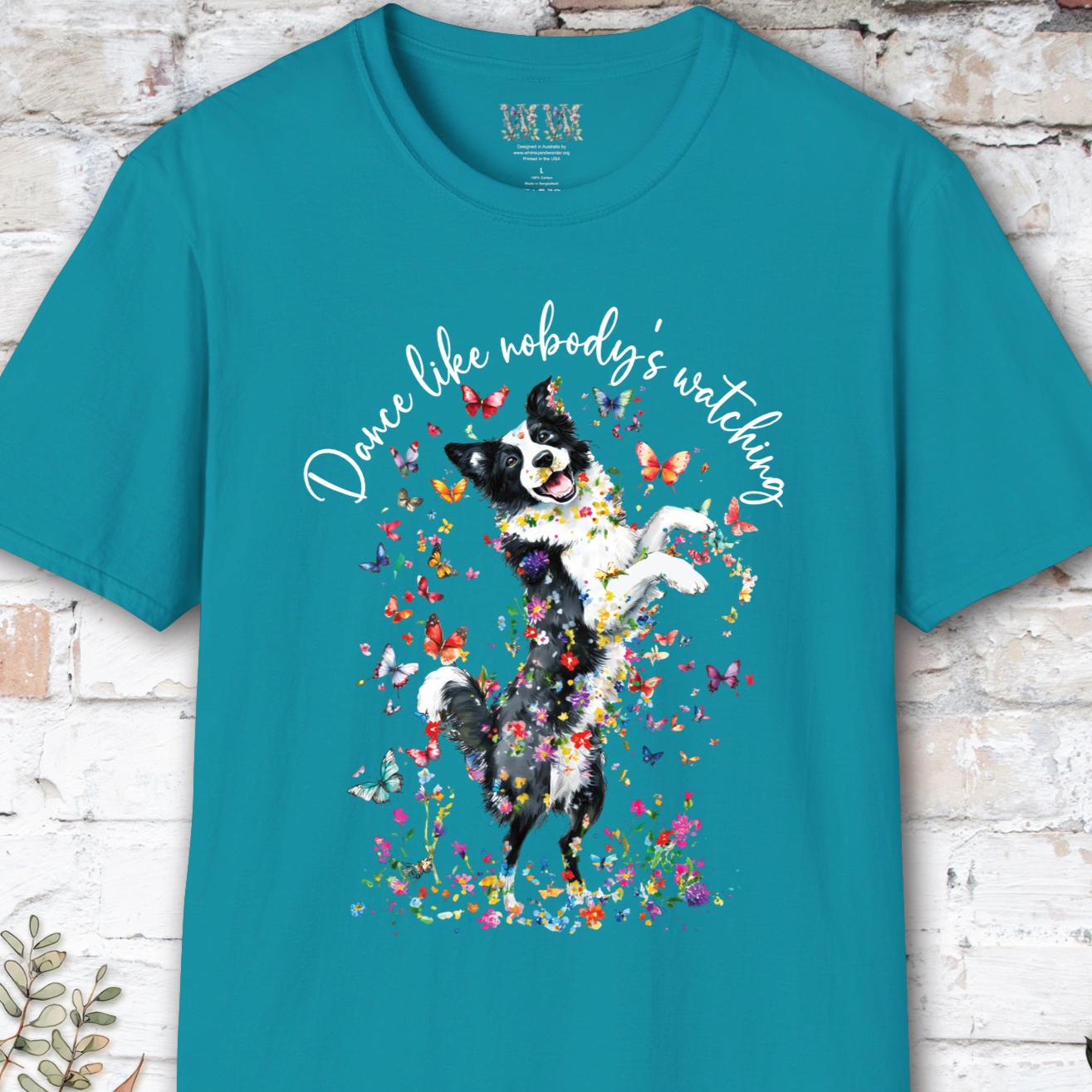 Border Collie "Dance like nobody's watching" unisex T shirt