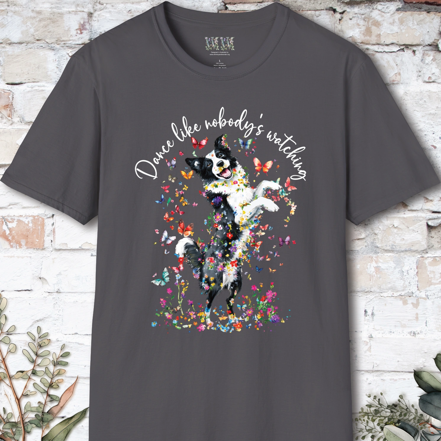 Border Collie "Dance like nobody's watching" unisex T shirt