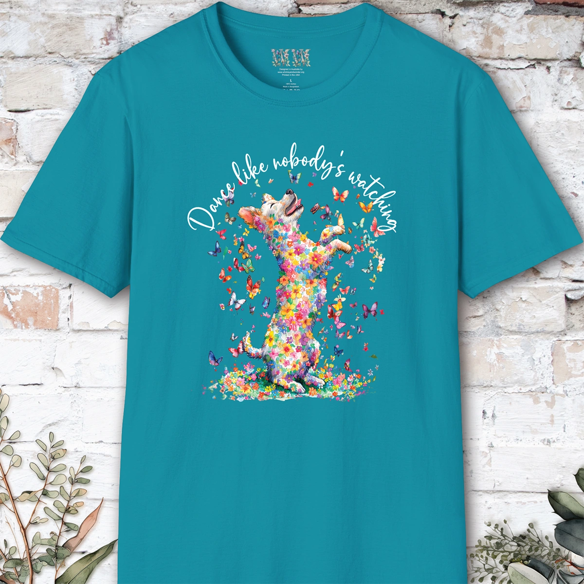 Chiweenie "Dance like nobody's watching" unisex T shirt