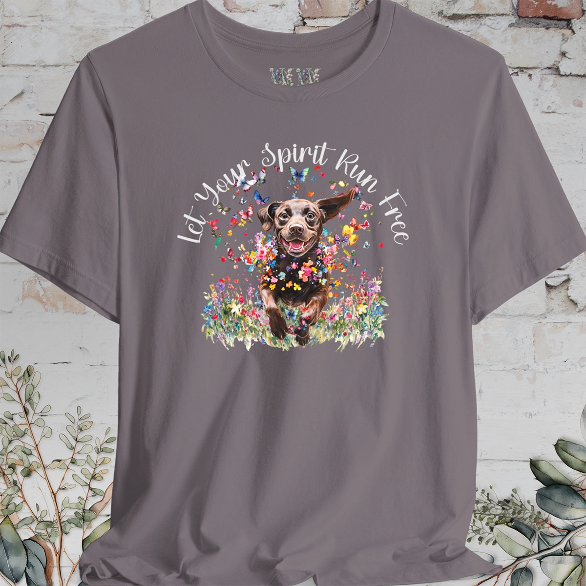 Chocolate Labrador 'Let your spirit run free' T shirt