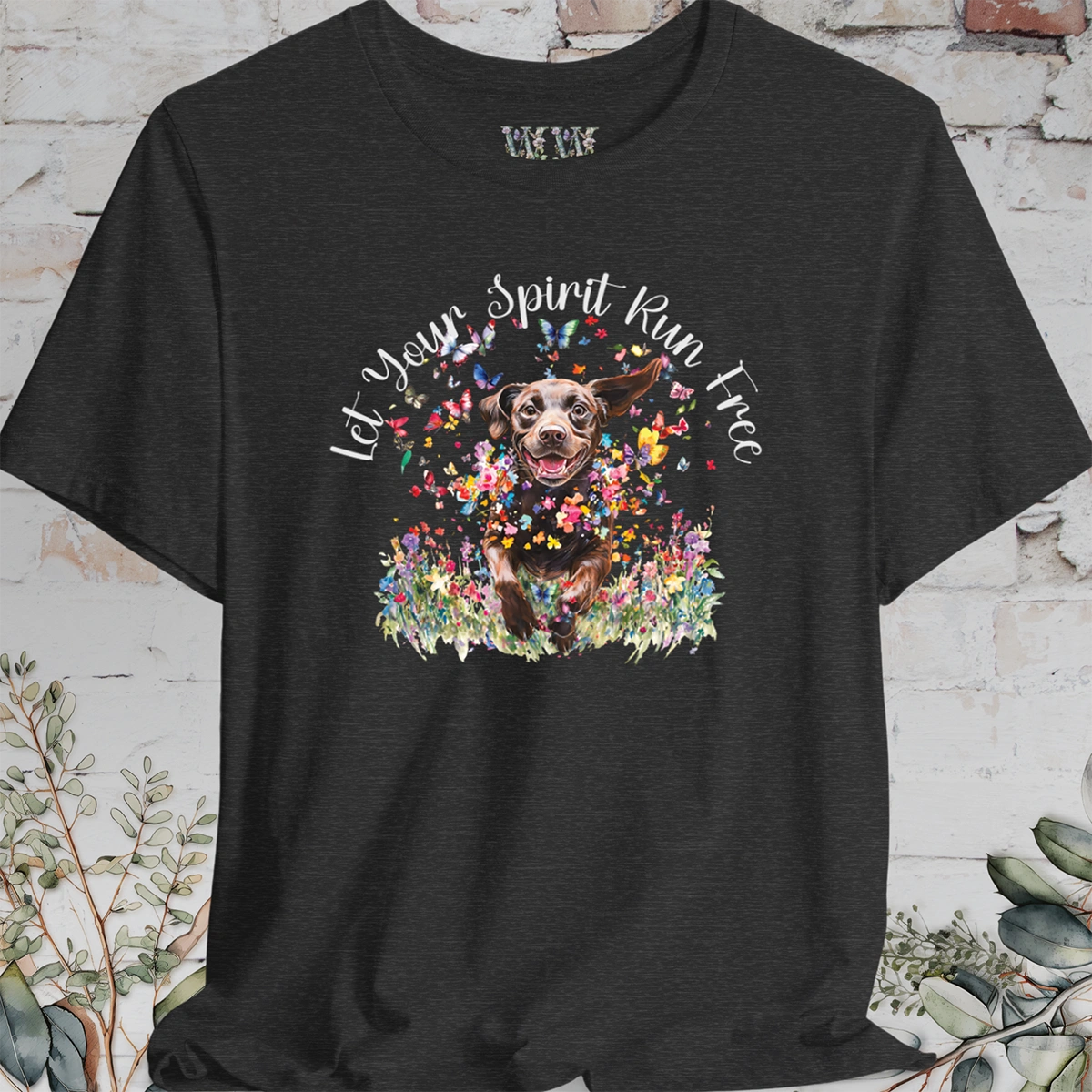 Chocolate Labrador 'Let your spirit run free' T shirt