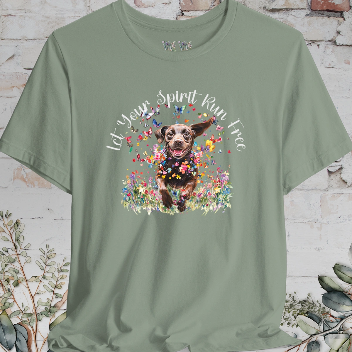Chocolate Labrador 'Let your spirit run free' T shirt