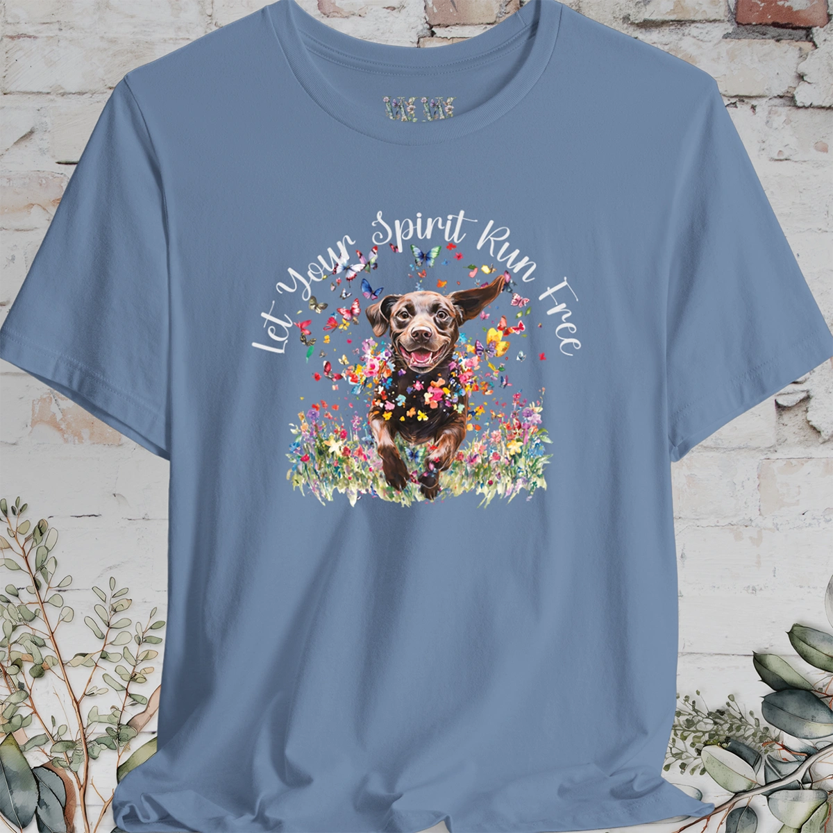 Chocolate Labrador 'Let your spirit run free' T shirt