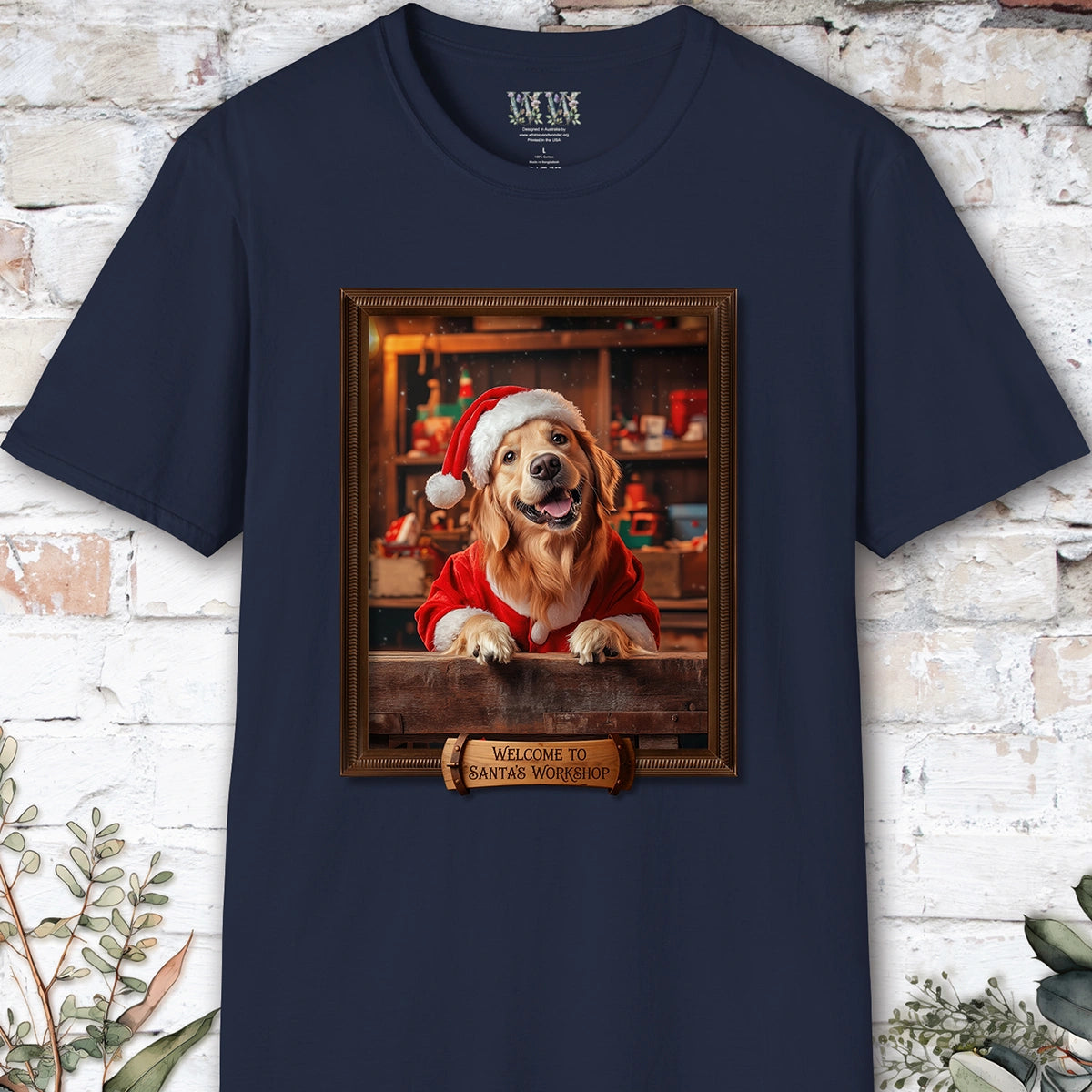 Golden Retriever Santa's Workshop Unisex T shirt
