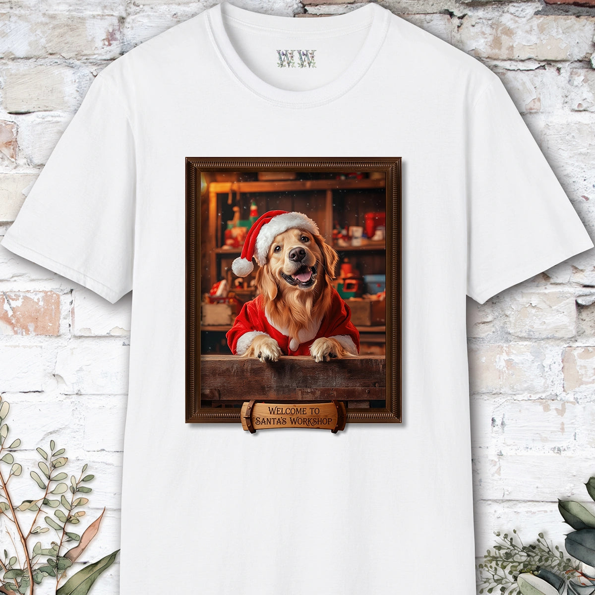 Golden Retriever Santa's Workshop Unisex T shirt