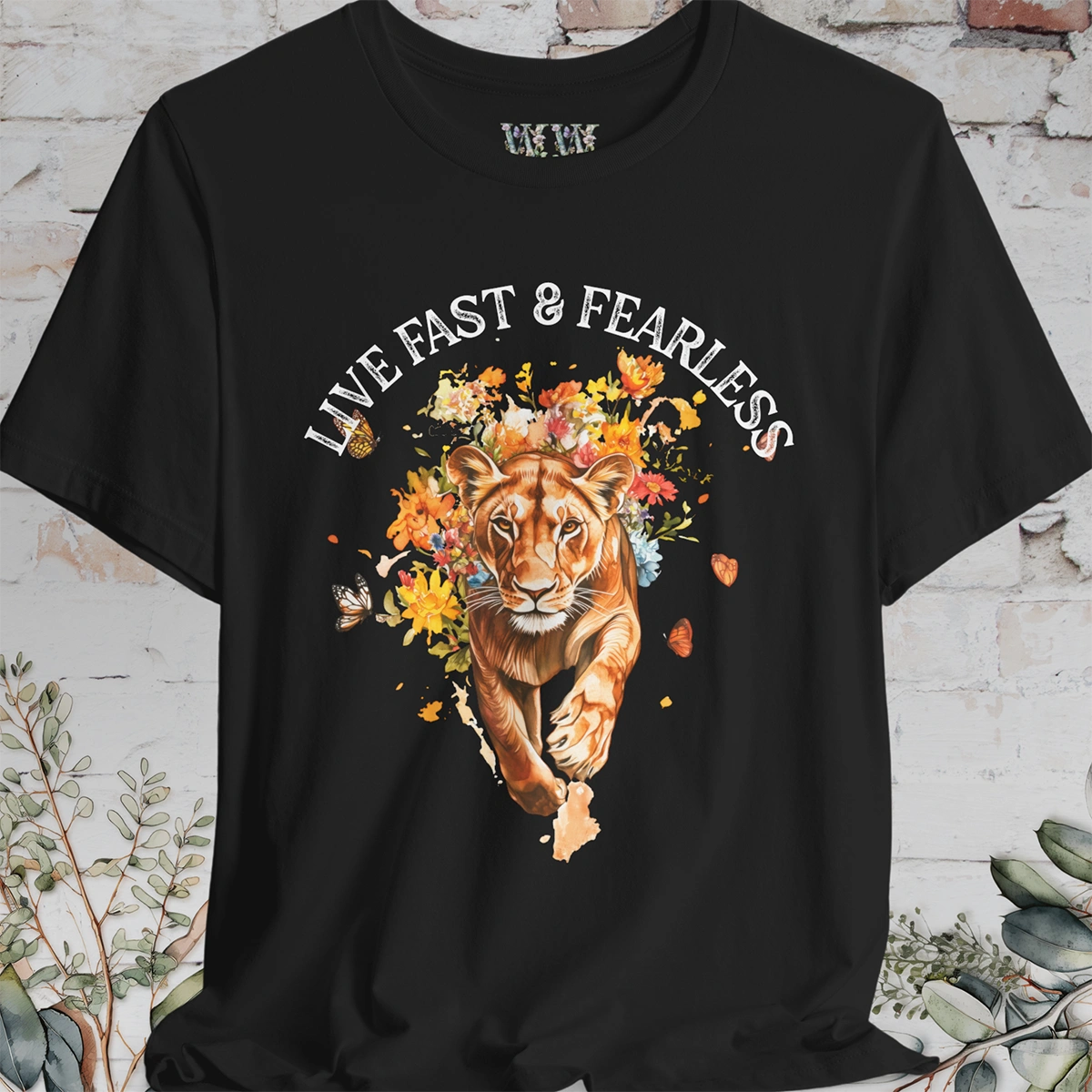 Lion, Live Fast & Fearless, Unisex T shirt