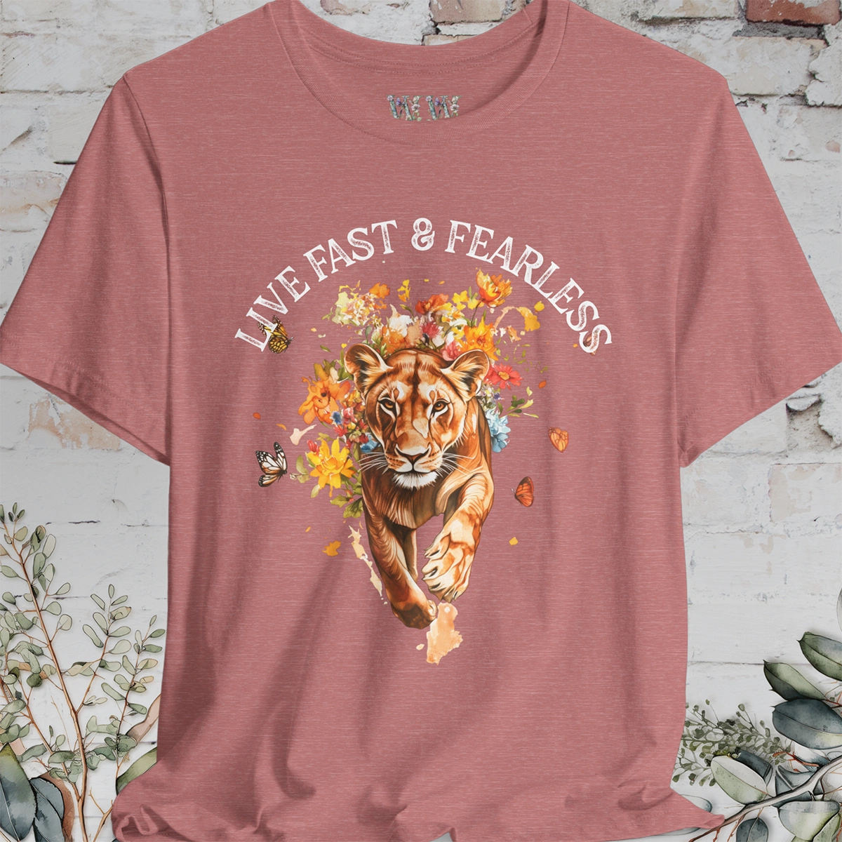 Lion, Live Fast & Fearless, Unisex T shirt