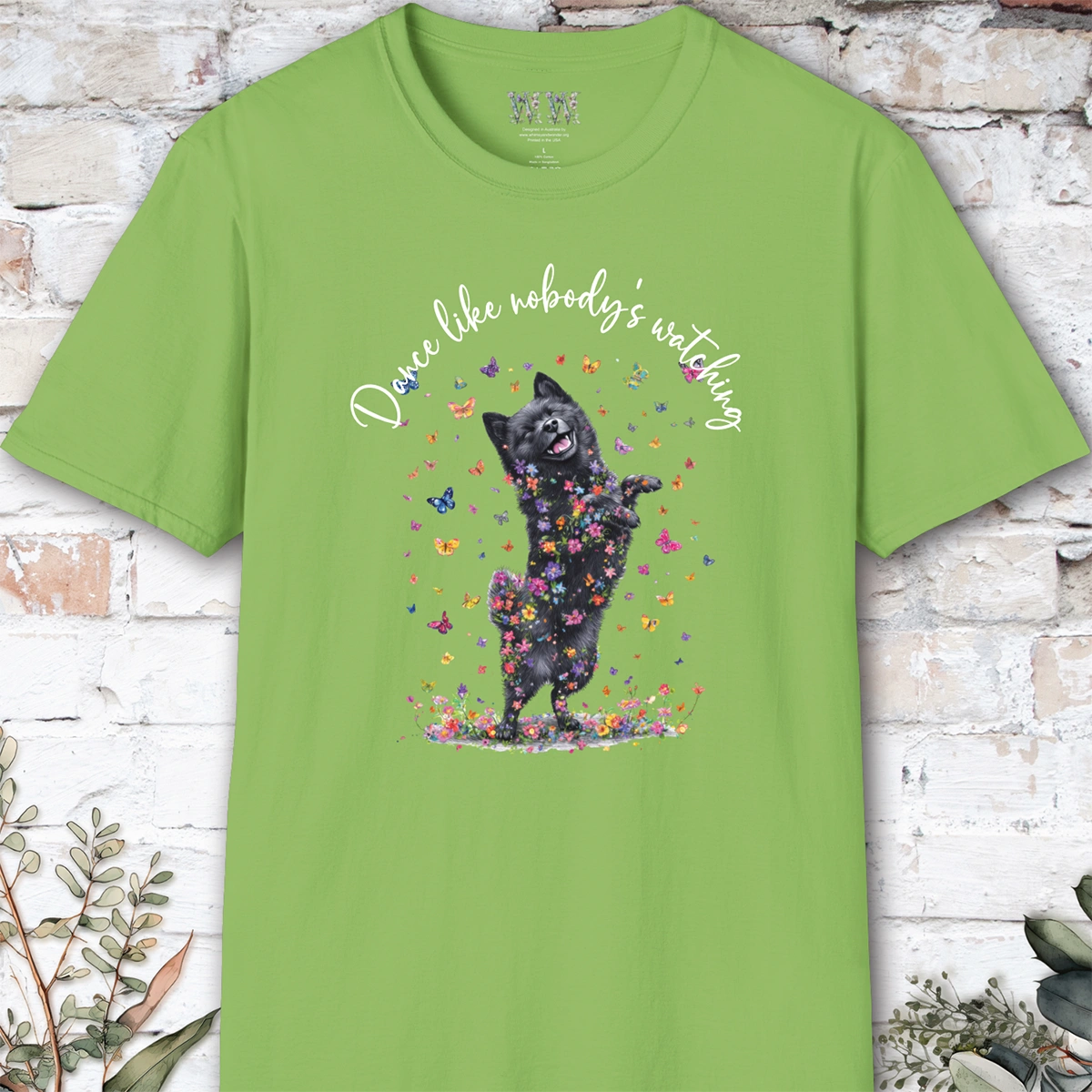 Schipperke "Dance like nobody's watching" unisex T shirt