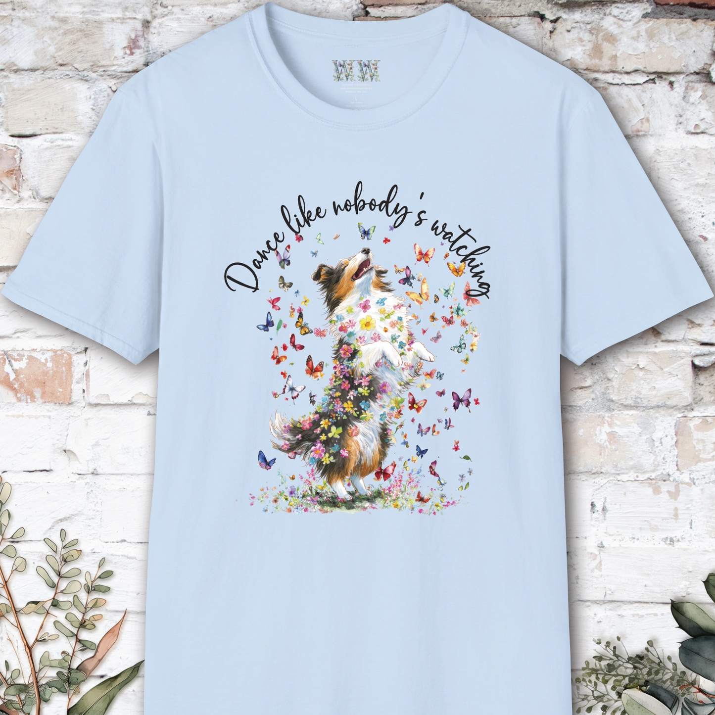 Shetland Sheepdog (Tri Colour Sheltie) #2 "Dance like nobody's watching" unisex T shirt