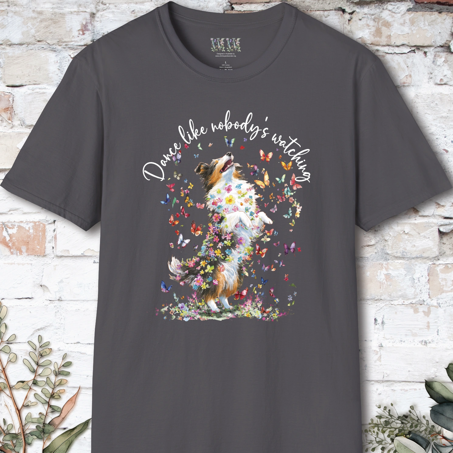 Shetland Sheepdog (Tri Colour Sheltie) #2 "Dance like nobody's watching" unisex T shirt