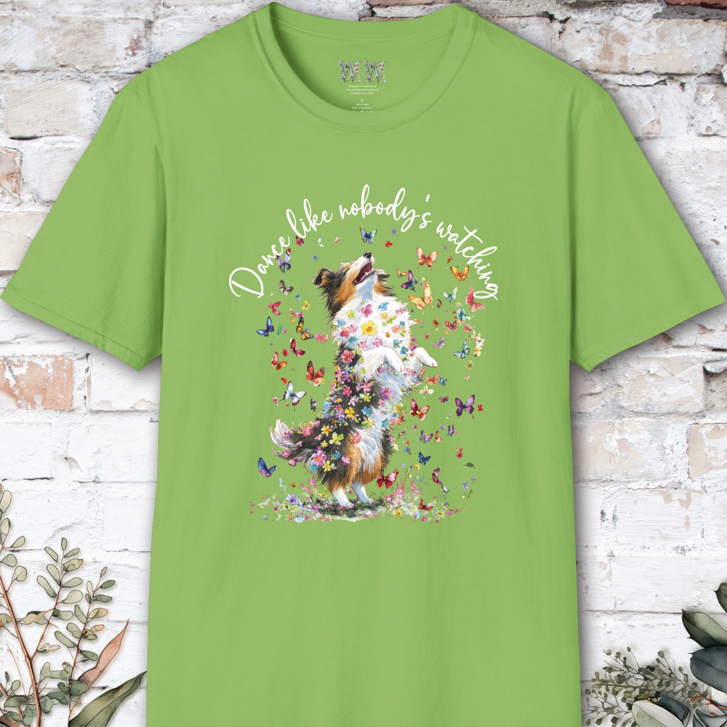 Shetland Sheepdog (Tri Colour Sheltie) #2 "Dance like nobody's watching" unisex T shirt