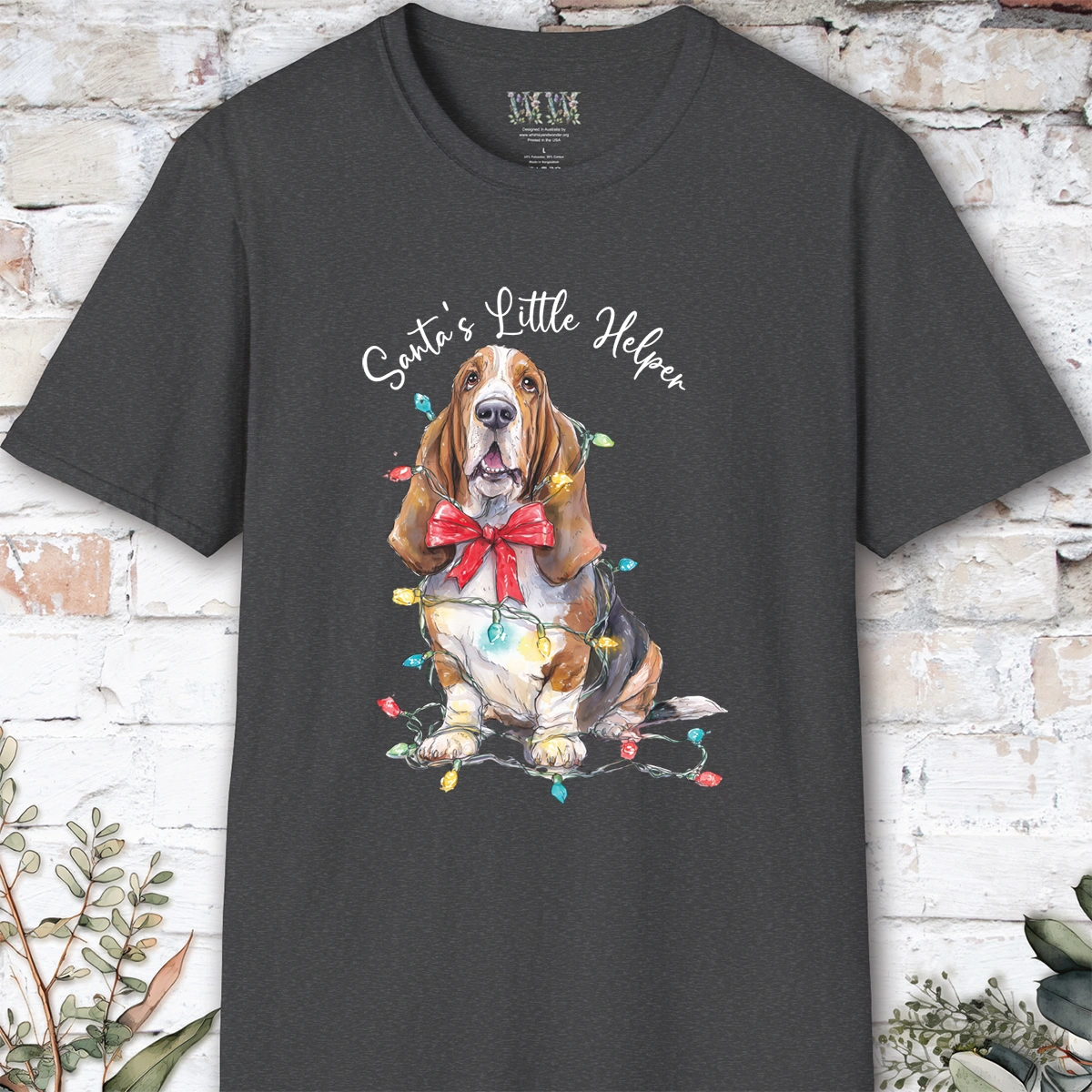 Basset Hound Santa's little helper, unisex T shirt