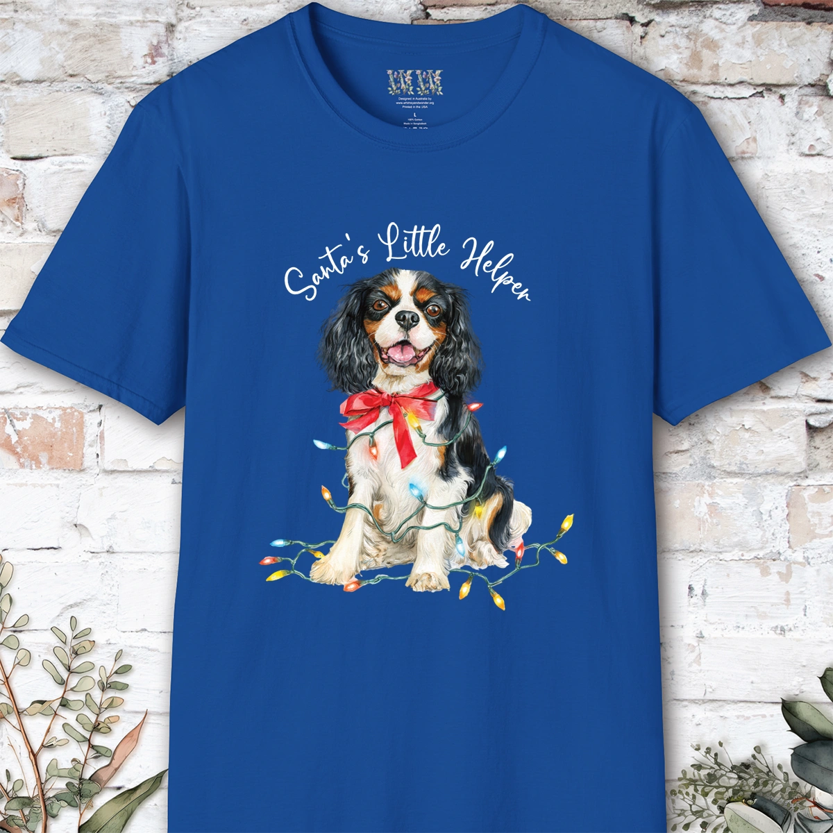 Blenheim Cavalier King Charles Spaniel Santa's little helper. unisex T shirt