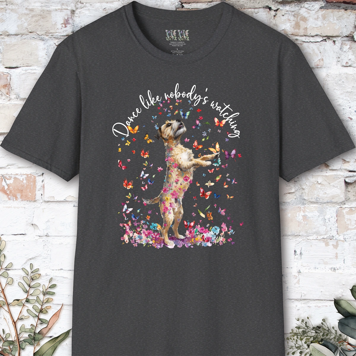 Border Terrier "Dance like nobody's watching" unisex T shirt