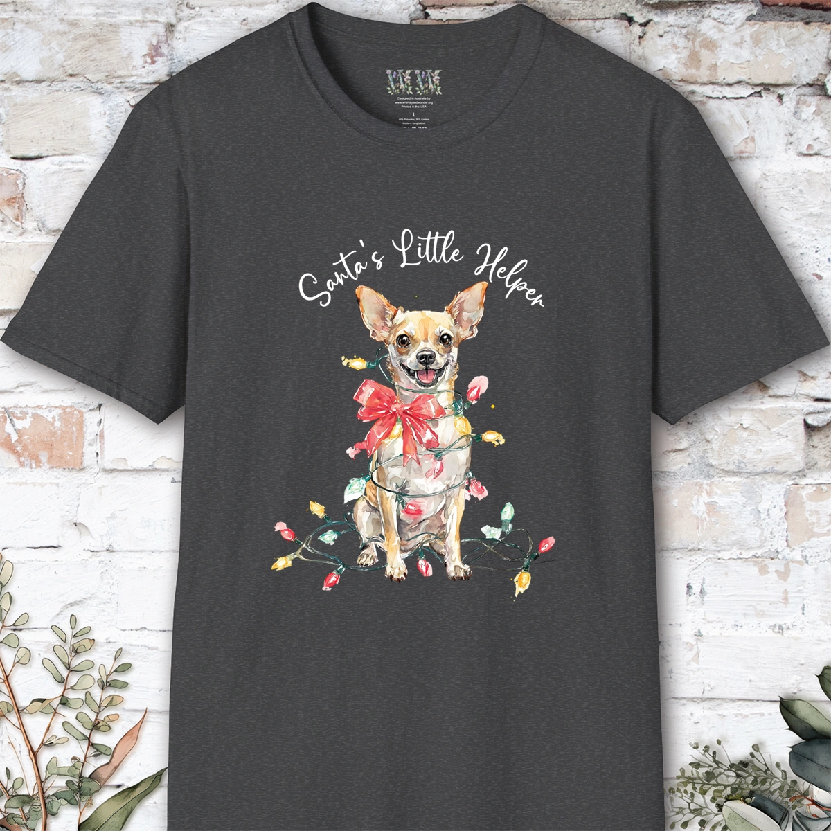 Chihuahua #1 Santa's little helper. unisex T shirt