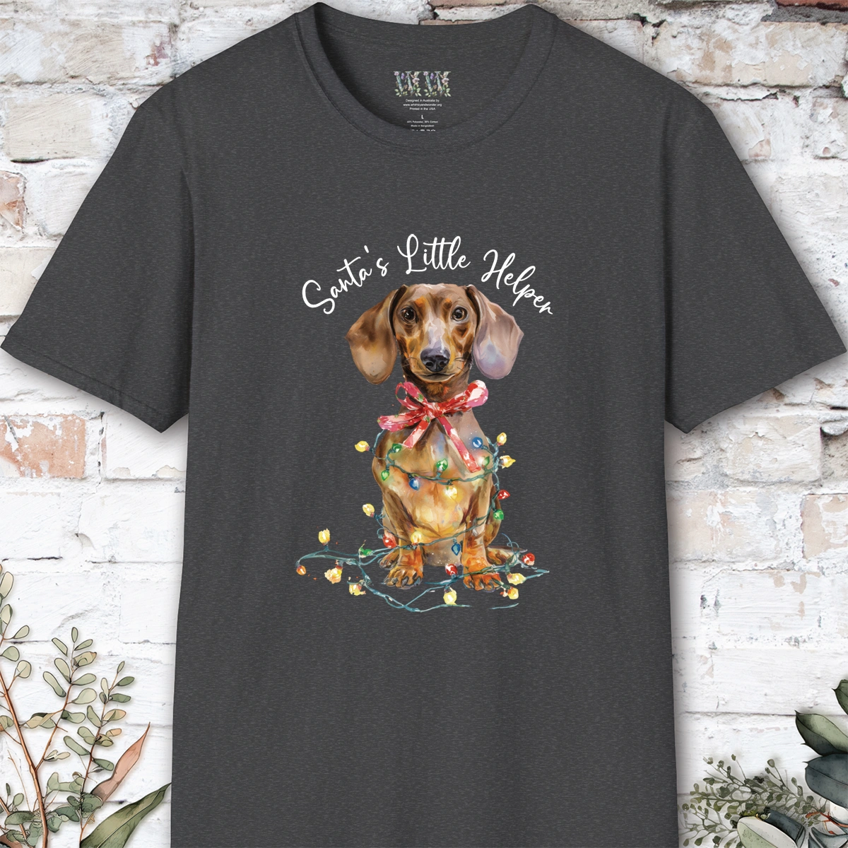 Dachshund #1 Santa's little helper. unisex T shirt