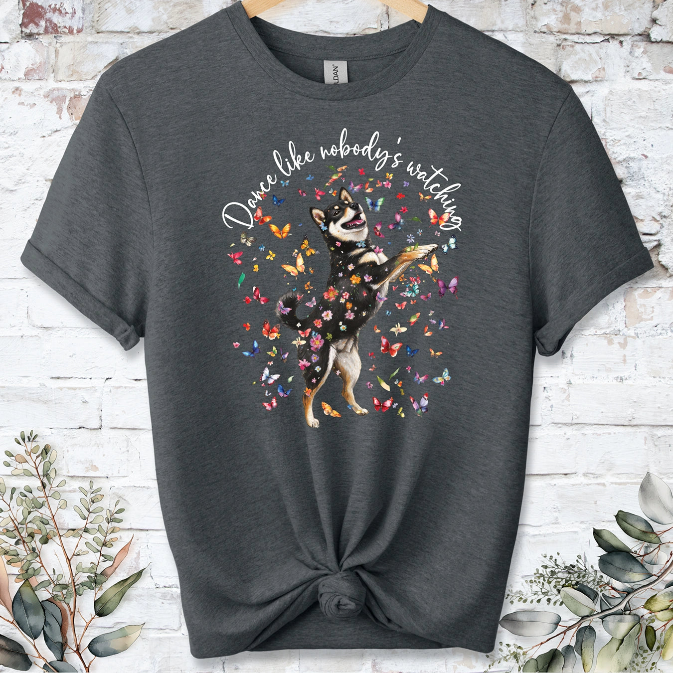 Shiba Inu #1 "Dance like nobody's watching" unisex T shirt
