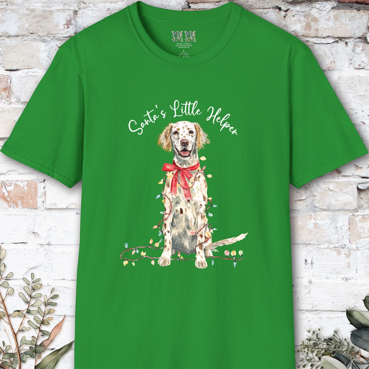 English Setter #2 Santa's little helper. unisex T shirt