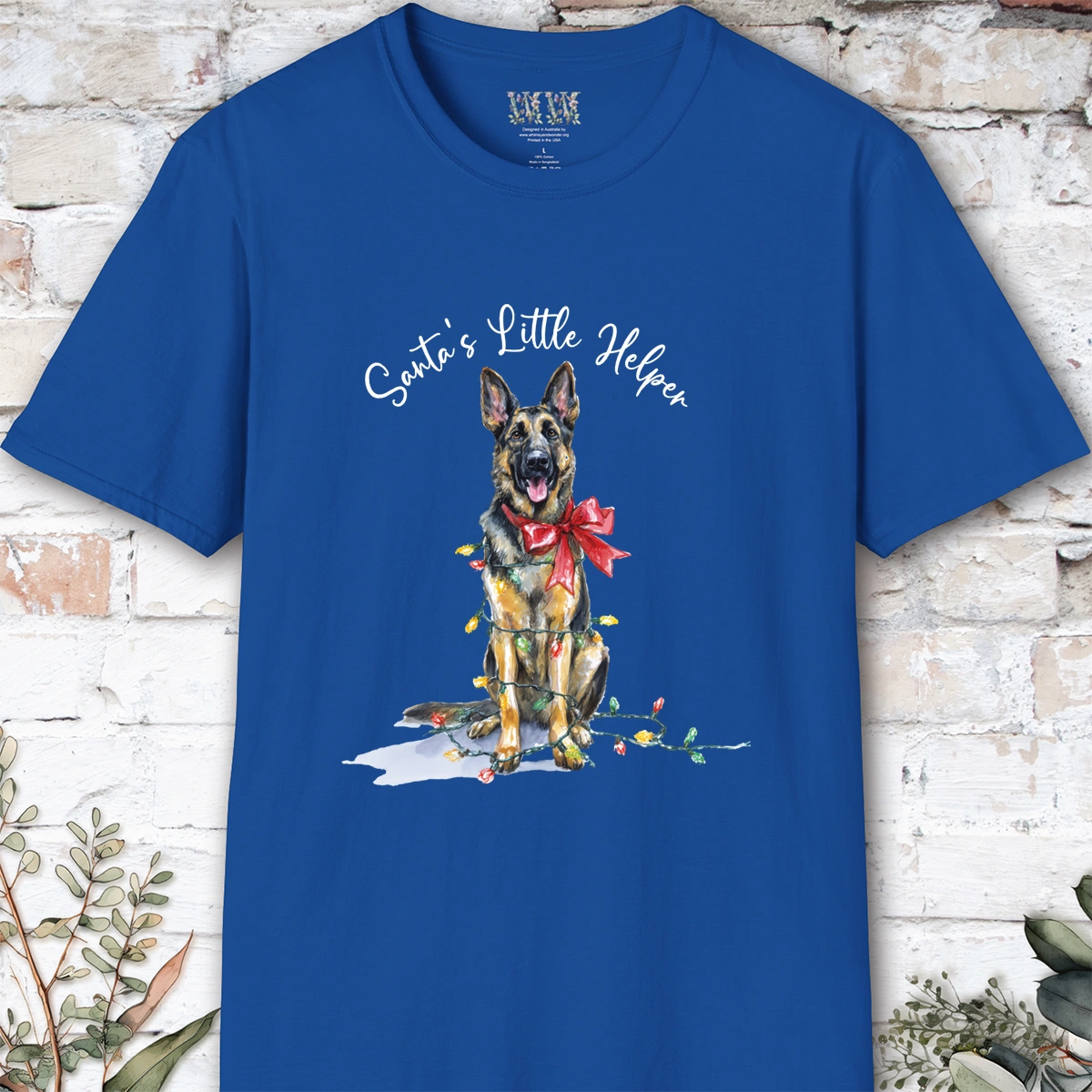 German Shepherd Santa's little helper. unisex T shirt