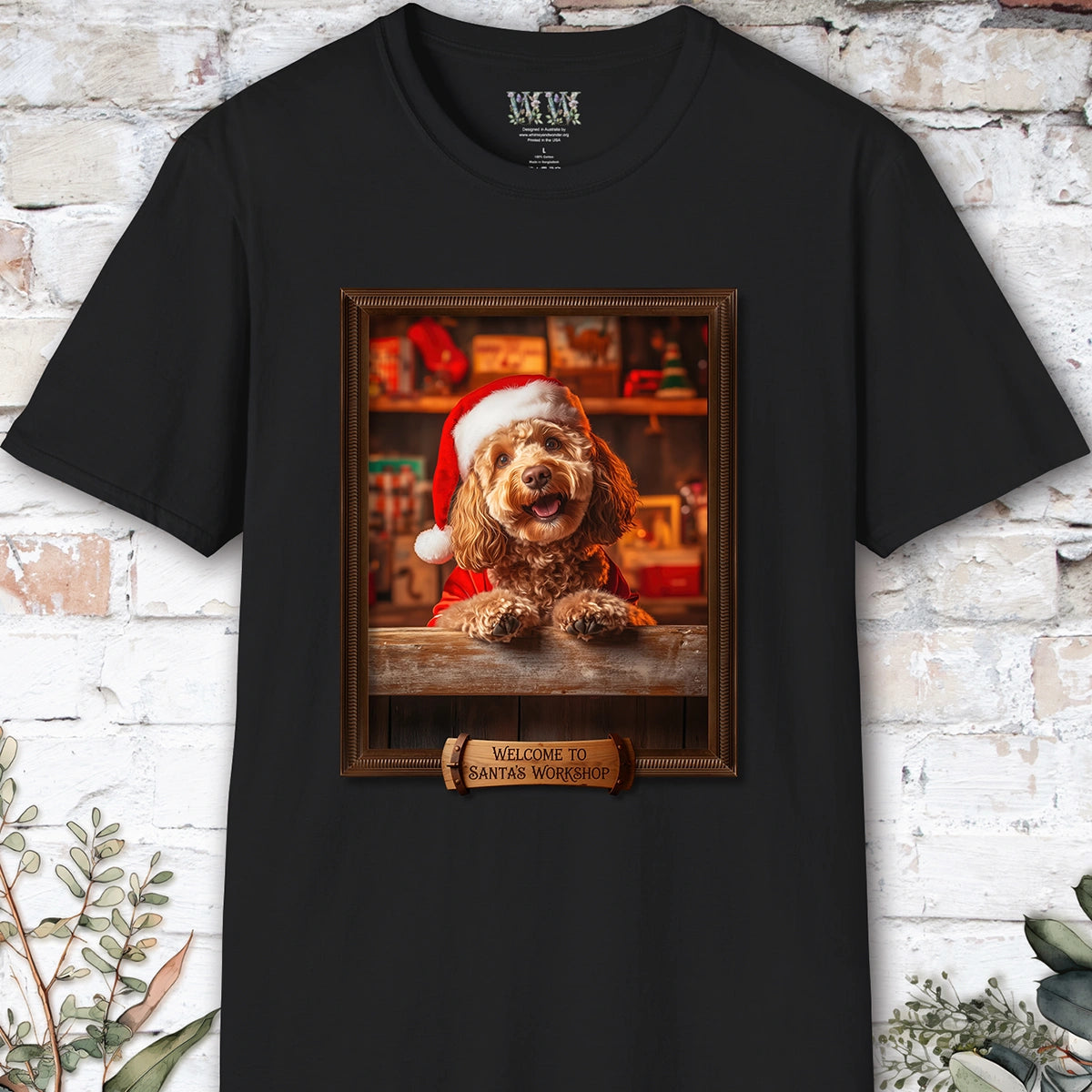 Golden Doodle / Groodle Santa's Workshop Unisex T shirt