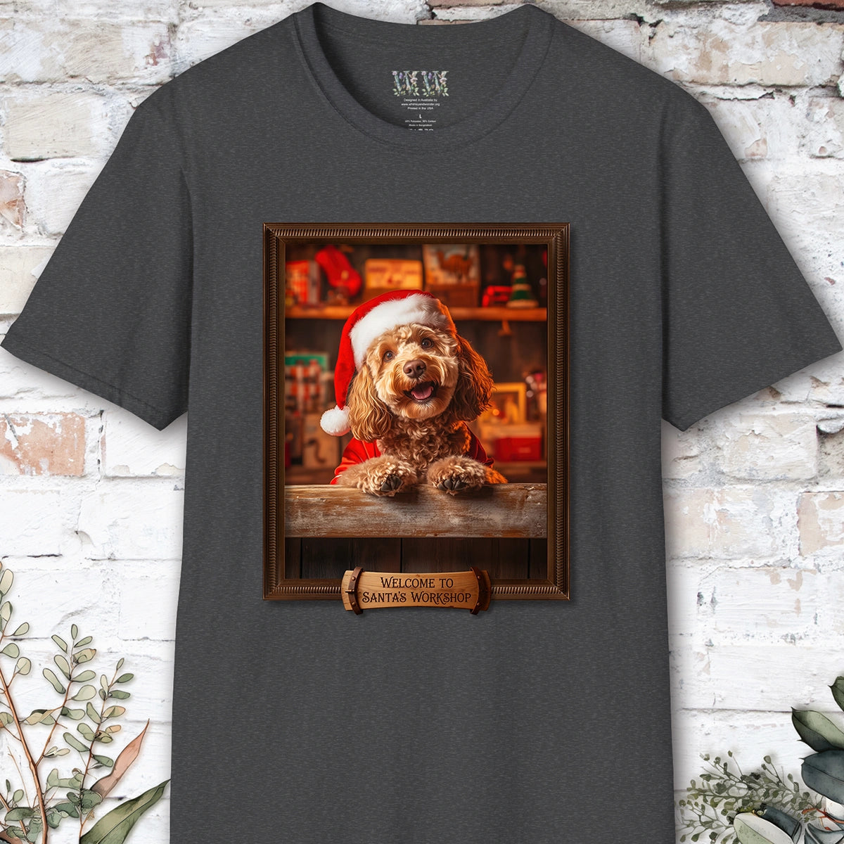 Golden Doodle / Groodle Santa's Workshop Unisex T shirt