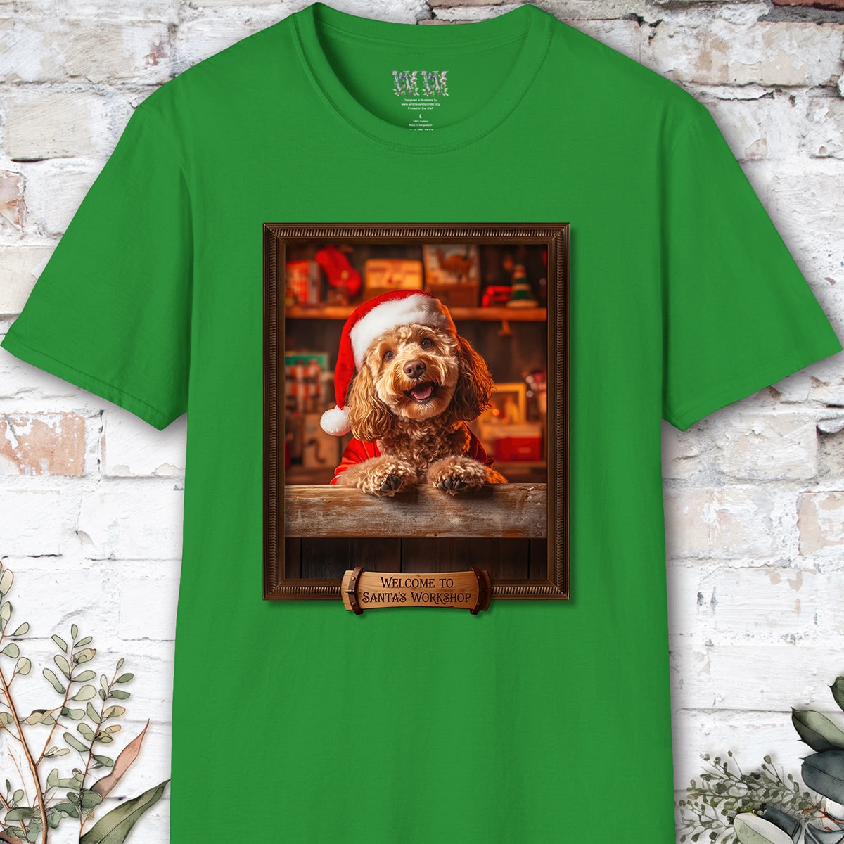 Golden Doodle / Groodle Santa's Workshop Unisex T shirt