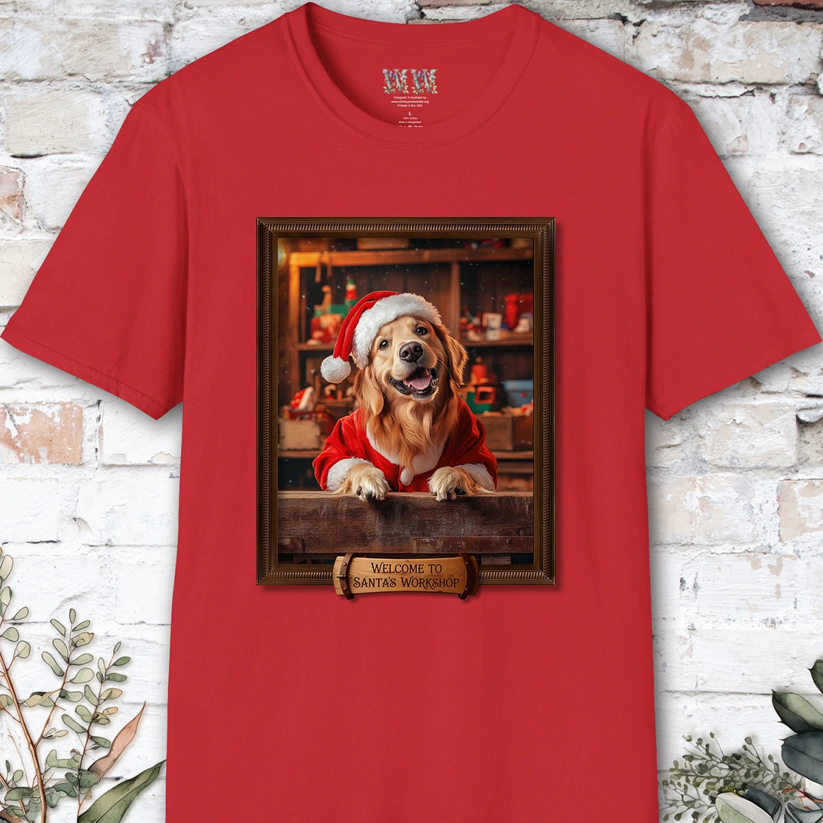 Golden Retriever Santa's Workshop Unisex T shirt