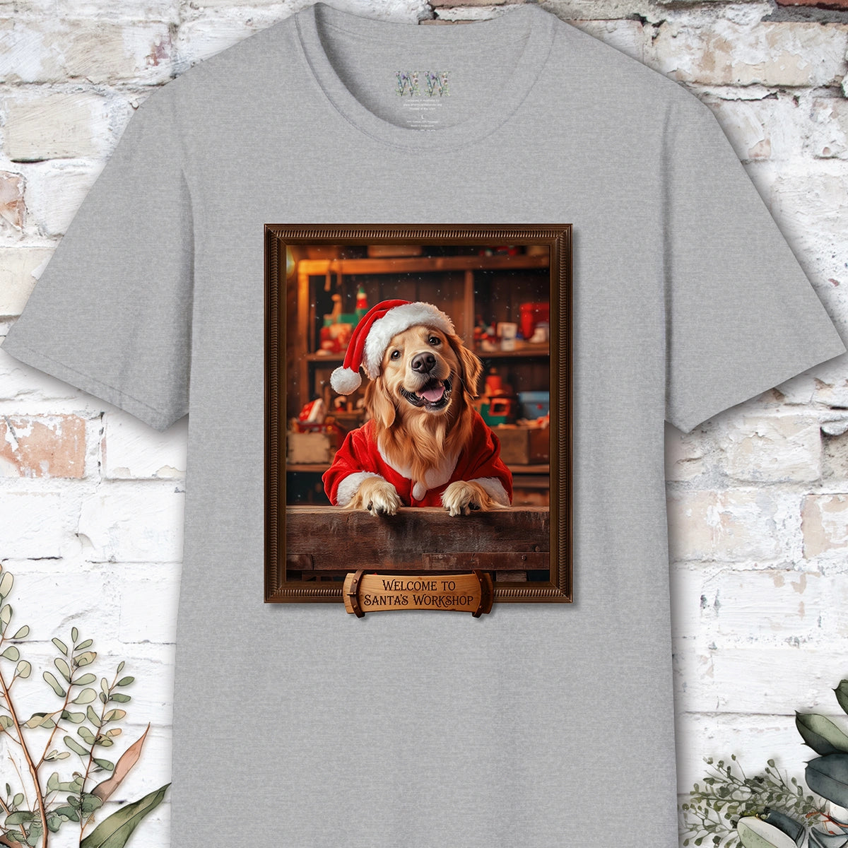 Golden Retriever Santa's Workshop Unisex T shirt