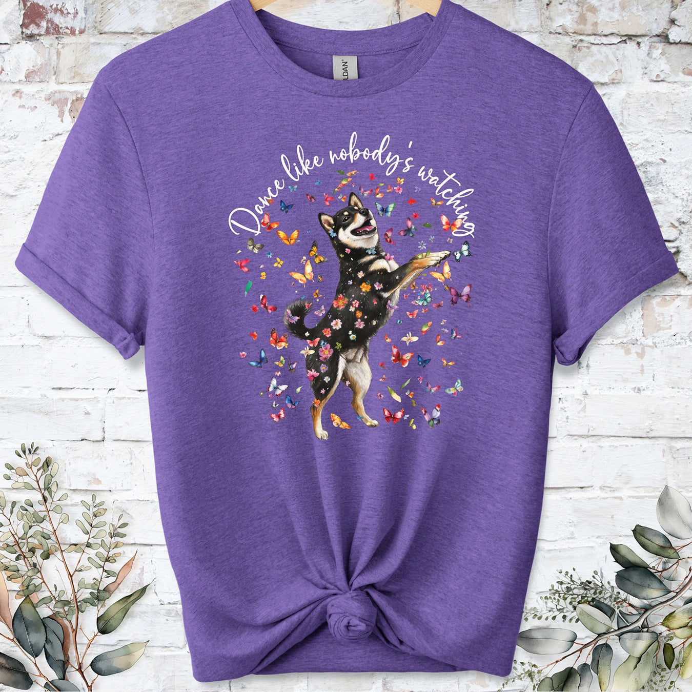 Shiba Inu #1 "Dance like nobody's watching" unisex T shirt