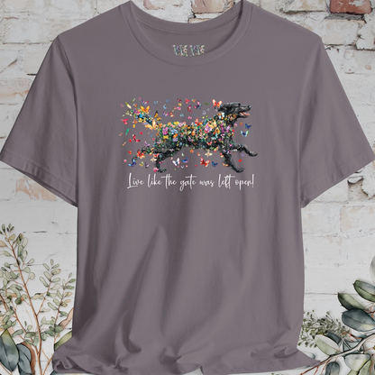 Hovawart #2 'Live like the gate was left open' T shirt