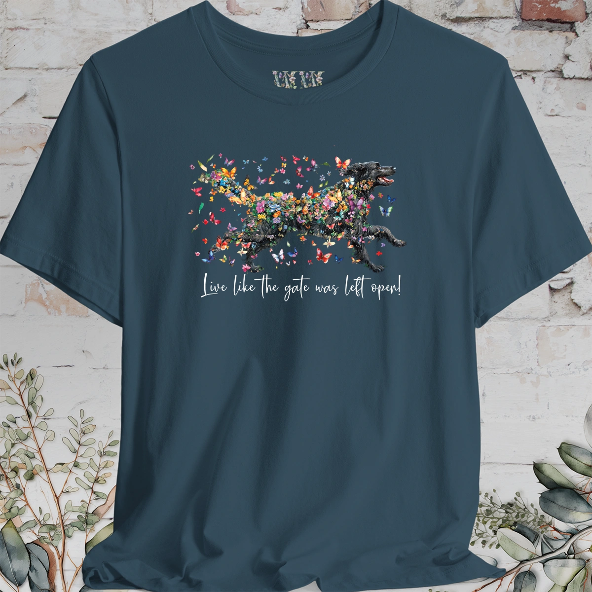 Hovawart #2 'Live like the gate was left open' T shirt