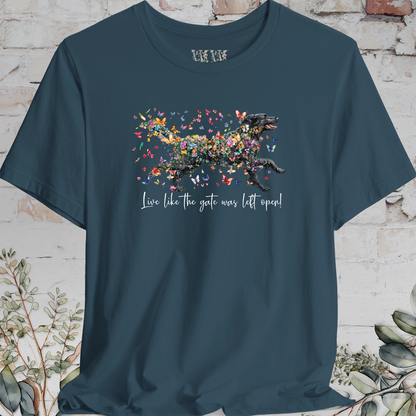 Hovawart #2 'Live like the gate was left open' T shirt