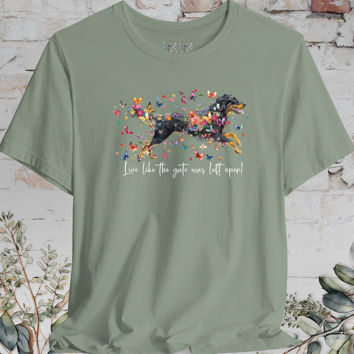 Hovawart #3 'Live like the gate was left open' T shirt