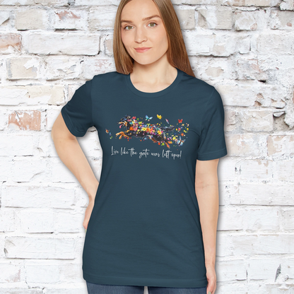 Husky #3 "Live like the gate was left open" Unisex T shirt