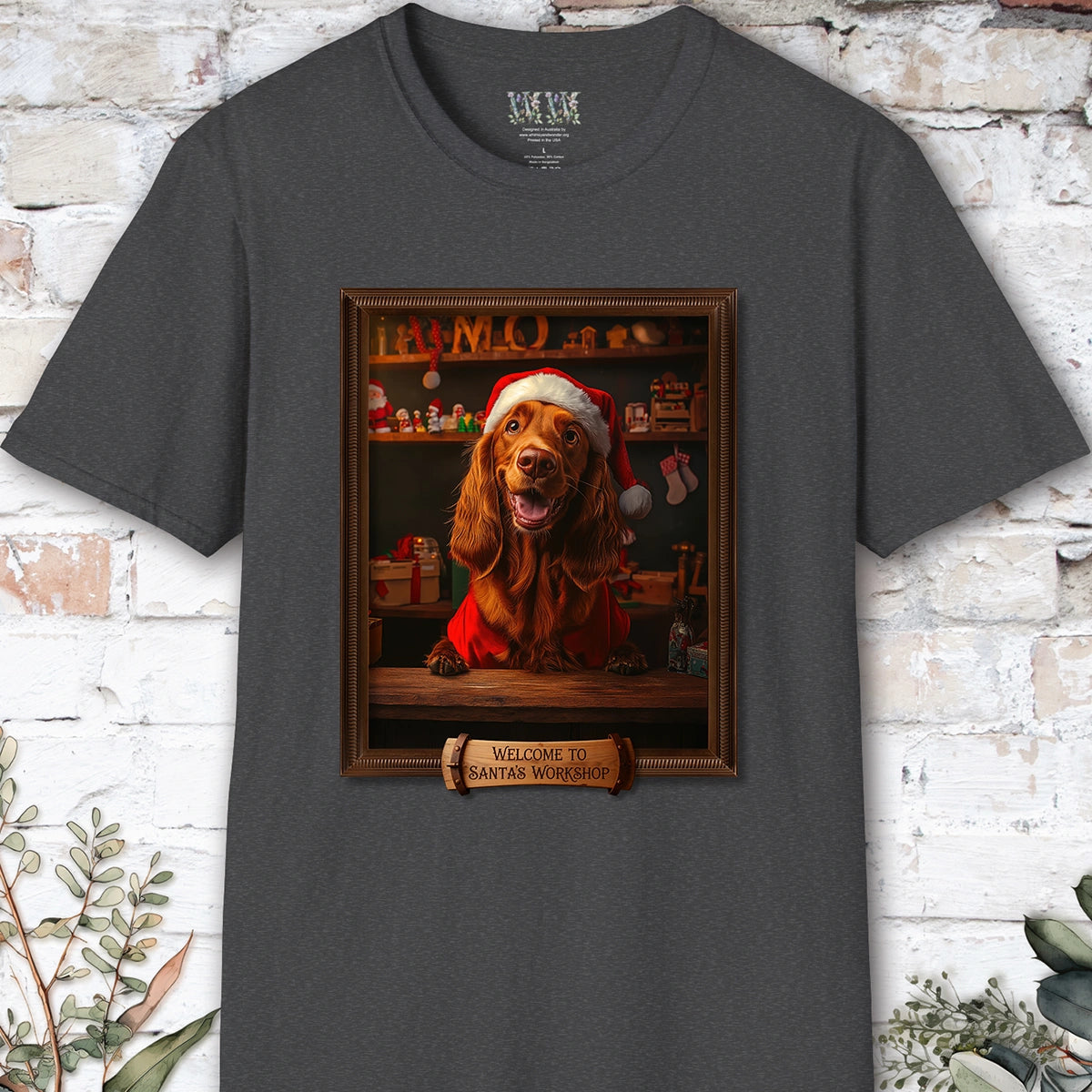 Irish Setter Santa's Workshop Unisex T shirt