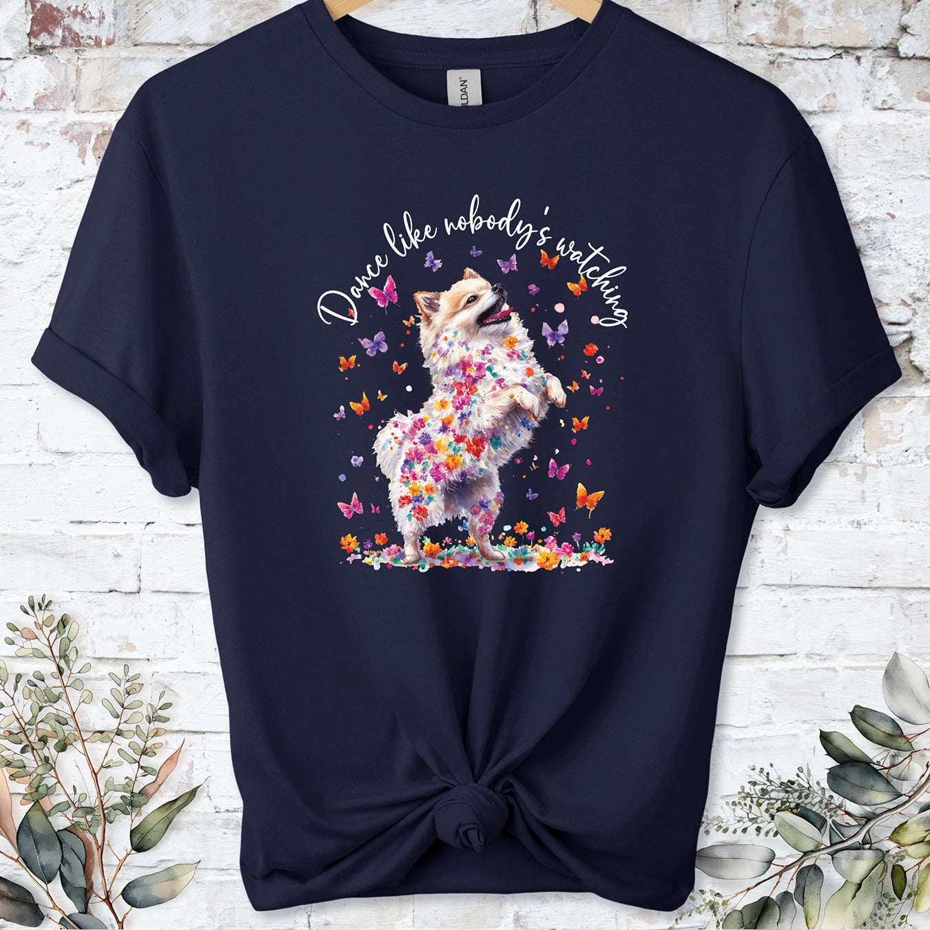Pomeranian #1 "Dance like nobody's watching" unisex T shirt