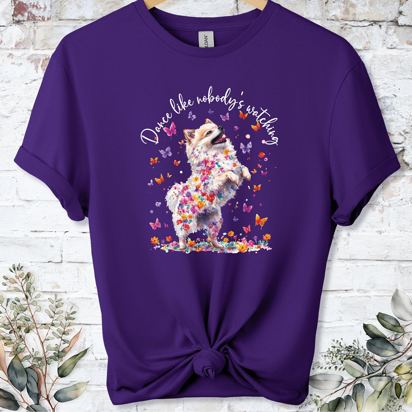 Pomeranian #1 "Dance like nobody's watching" unisex T shirt