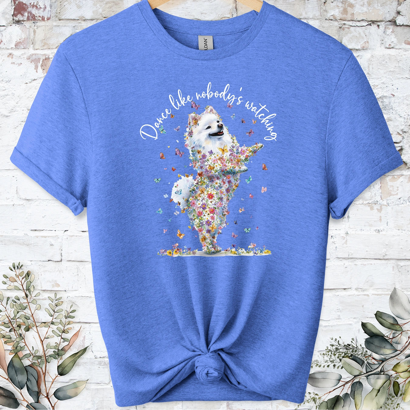 Pomeranian #4 "Dance like nobody's watching" unisex T shirt