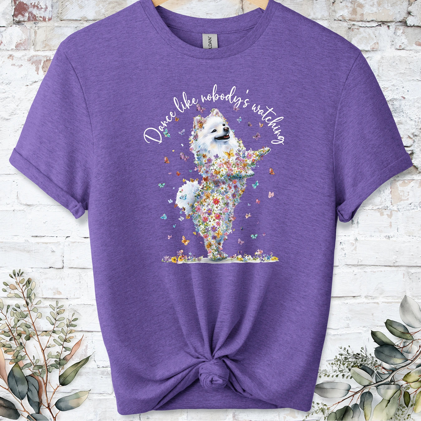 Pomeranian #4 "Dance like nobody's watching" unisex T shirt