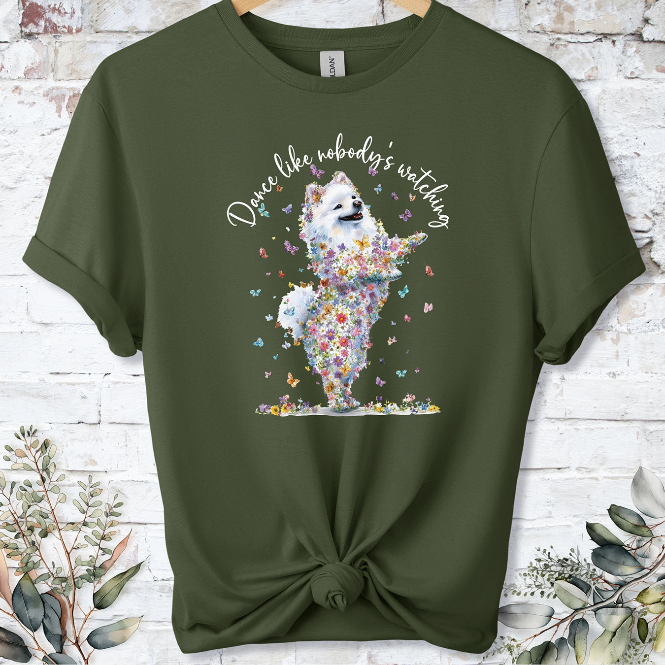 Pomeranian #4 "Dance like nobody's watching" unisex T shirt