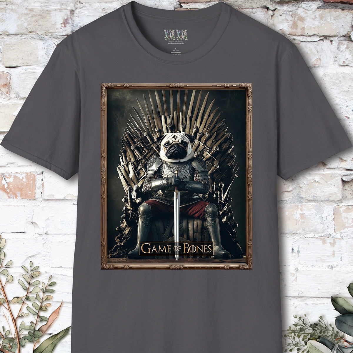 Pug Game of Bones, Unisex T shirt