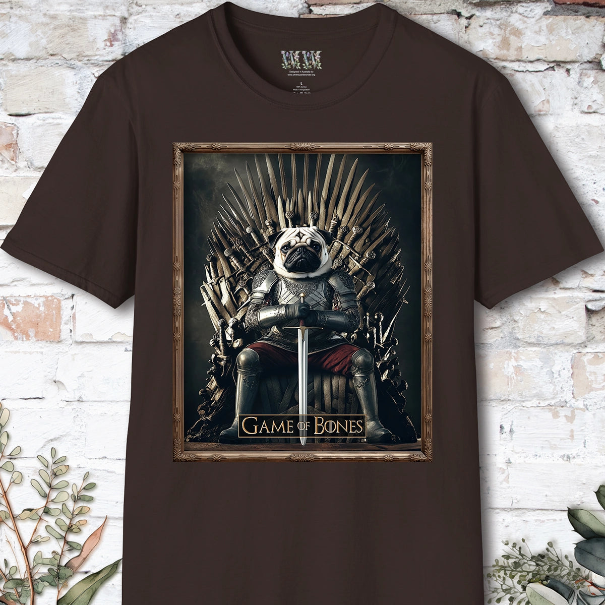 Pug Game of Bones, Unisex T shirt