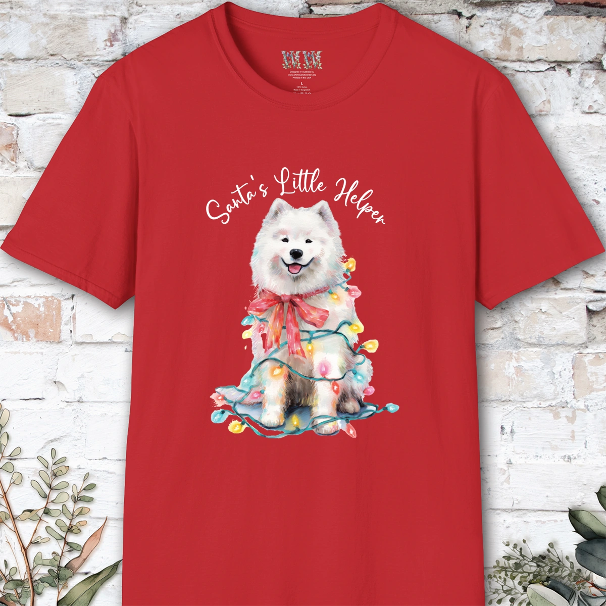 Samoyed Santa's little helper. unisex T shirt