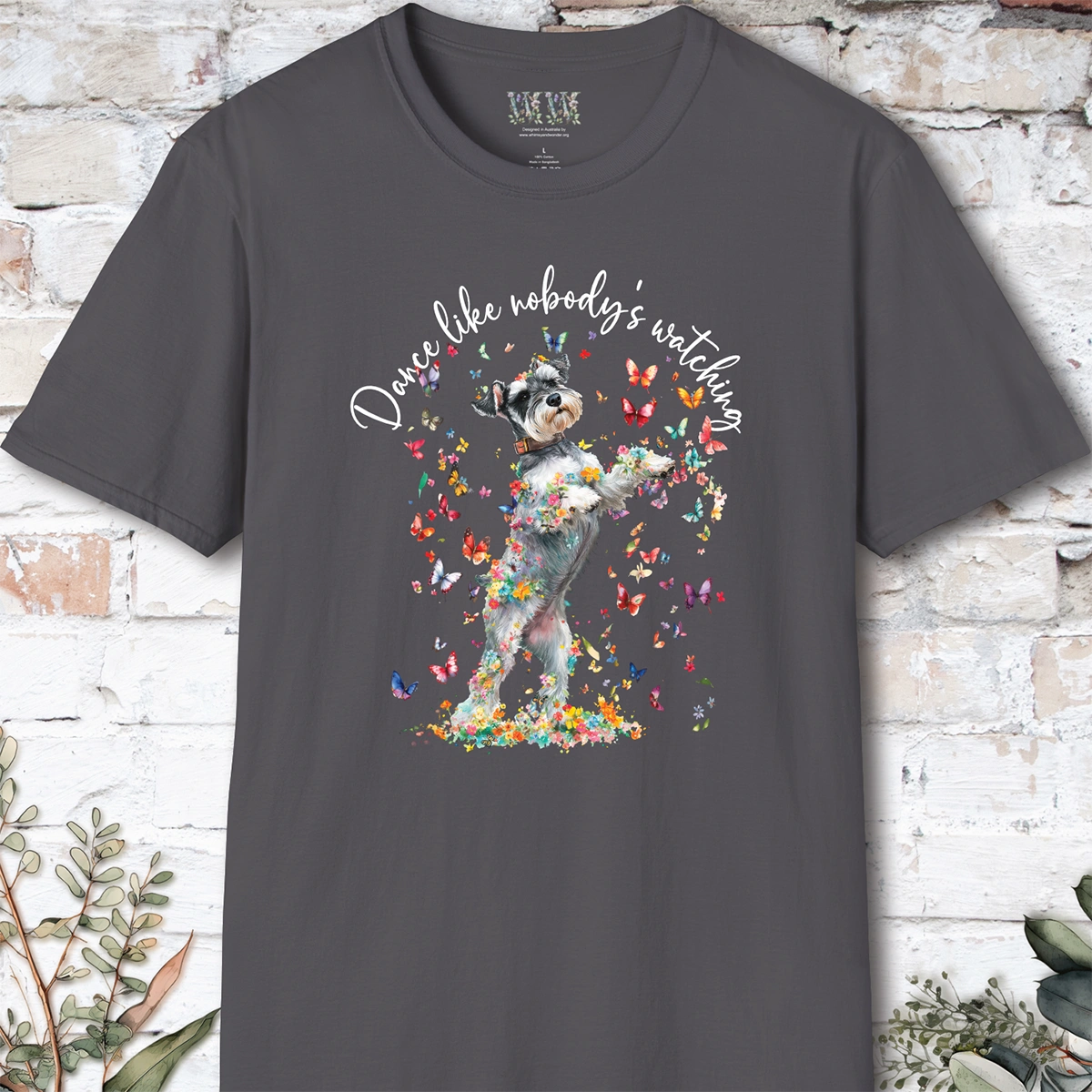 Schnauzer "Dance like nobody's watching" unisex T shirt