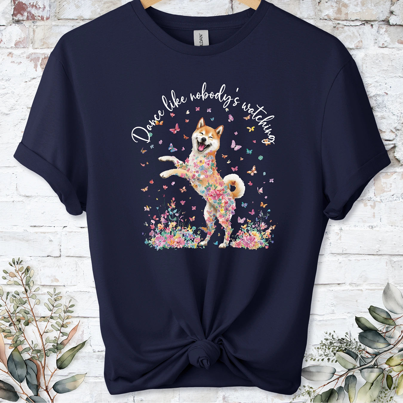 Shiba Inu #2 "Dance like nobody's watching" unisex T shirt