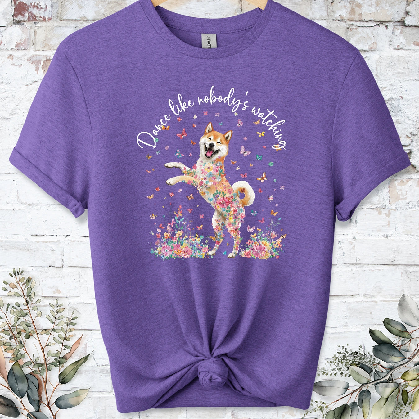 Shiba Inu #2 "Dance like nobody's watching" unisex T shirt