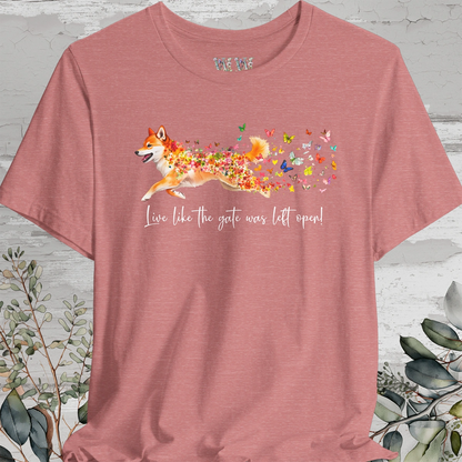 Shiba Inu 'Live like the gate was left open' T shirt