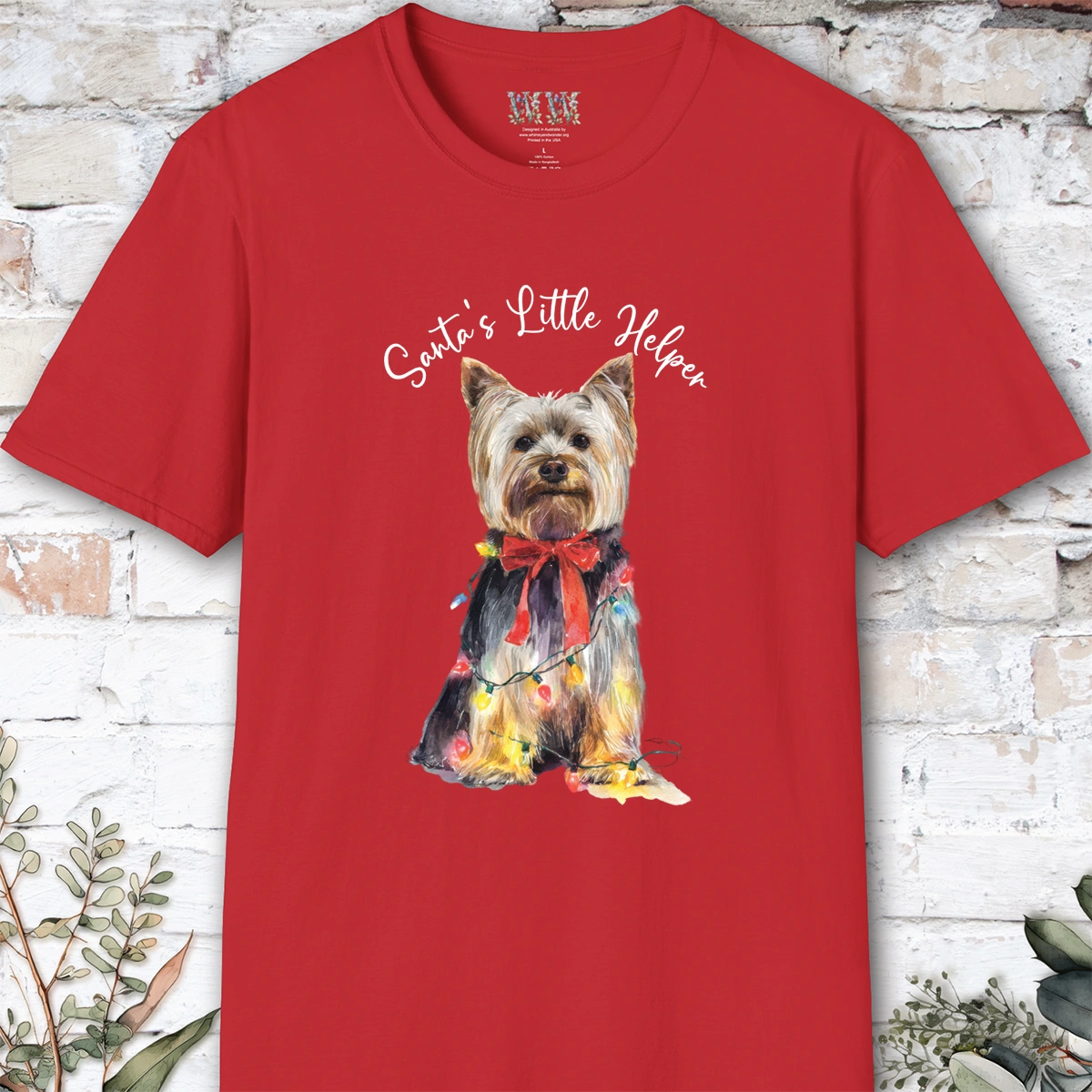 Silky Terrier Santa's little helper. unisex T shirt